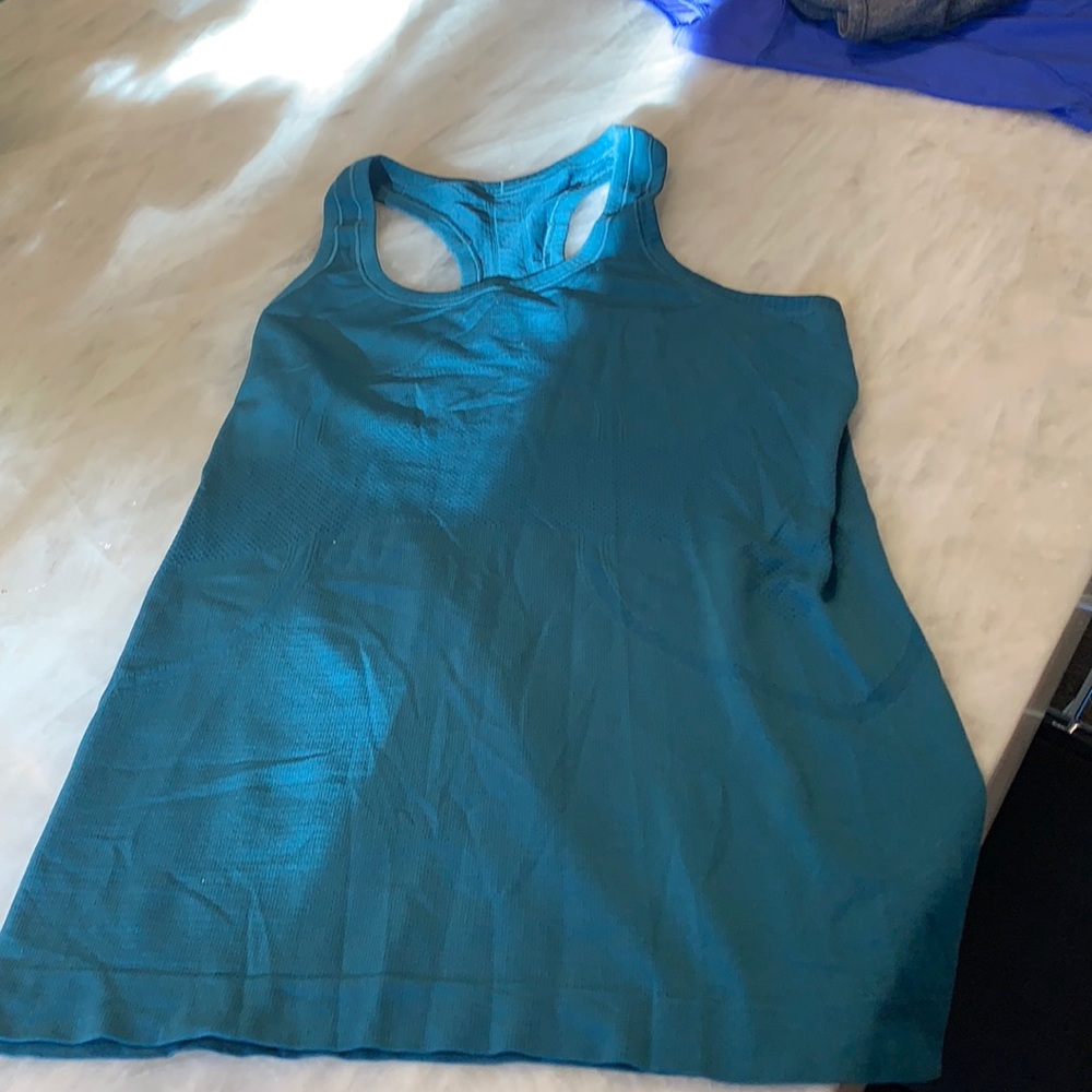 lulu lemon swiftly tech tank in teal
